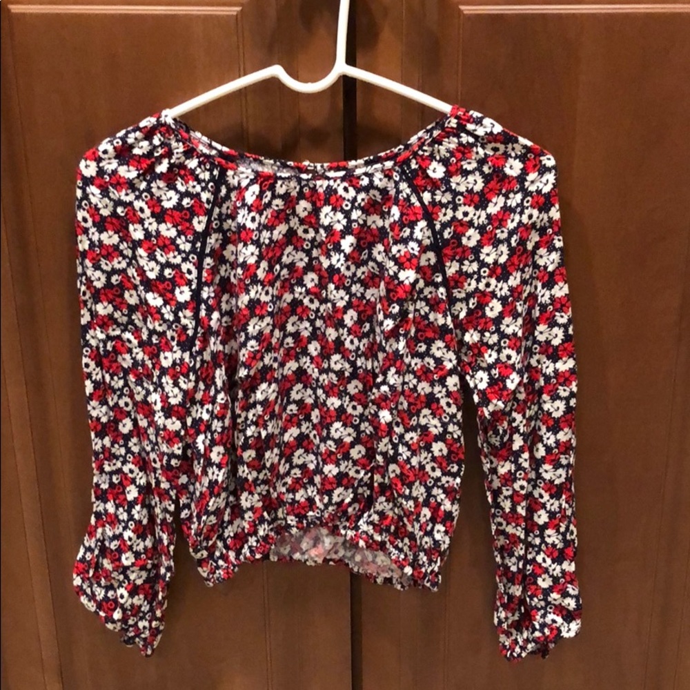 Women’s floral long sleeve shirt